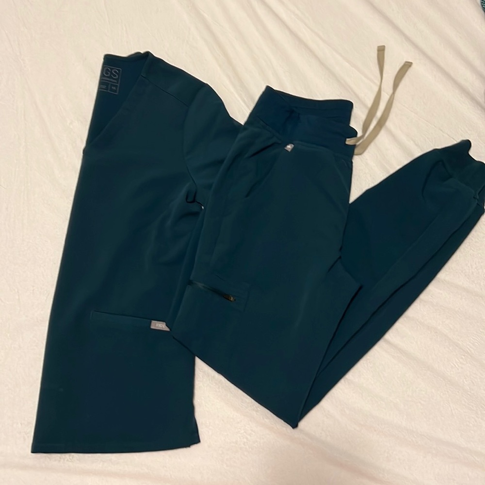 Figs Scrub Set- XS top and XS tall bottoms